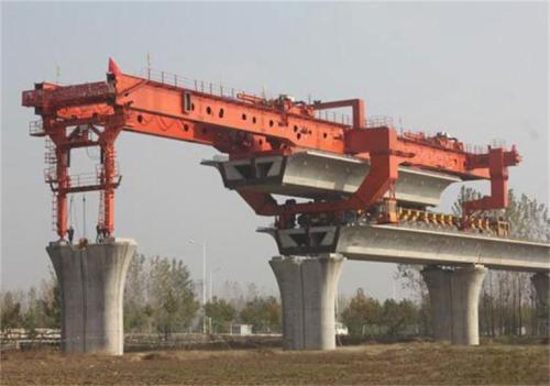 雙懸臂架橋機(jī)的工作原理是什么？它是如何實(shí)現(xiàn)起重和搬運(yùn)任務(wù)的？
